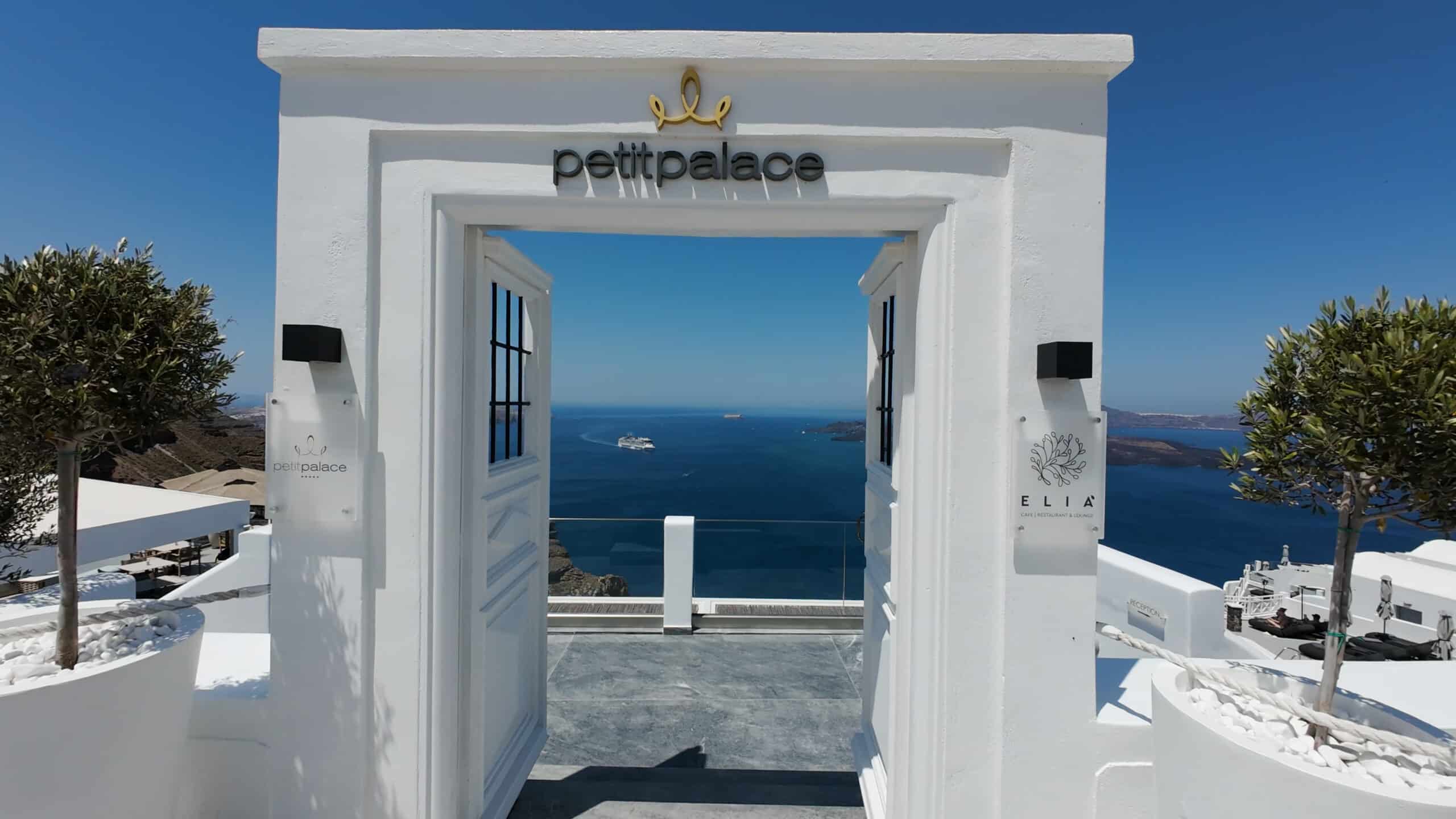 petit palace santorini