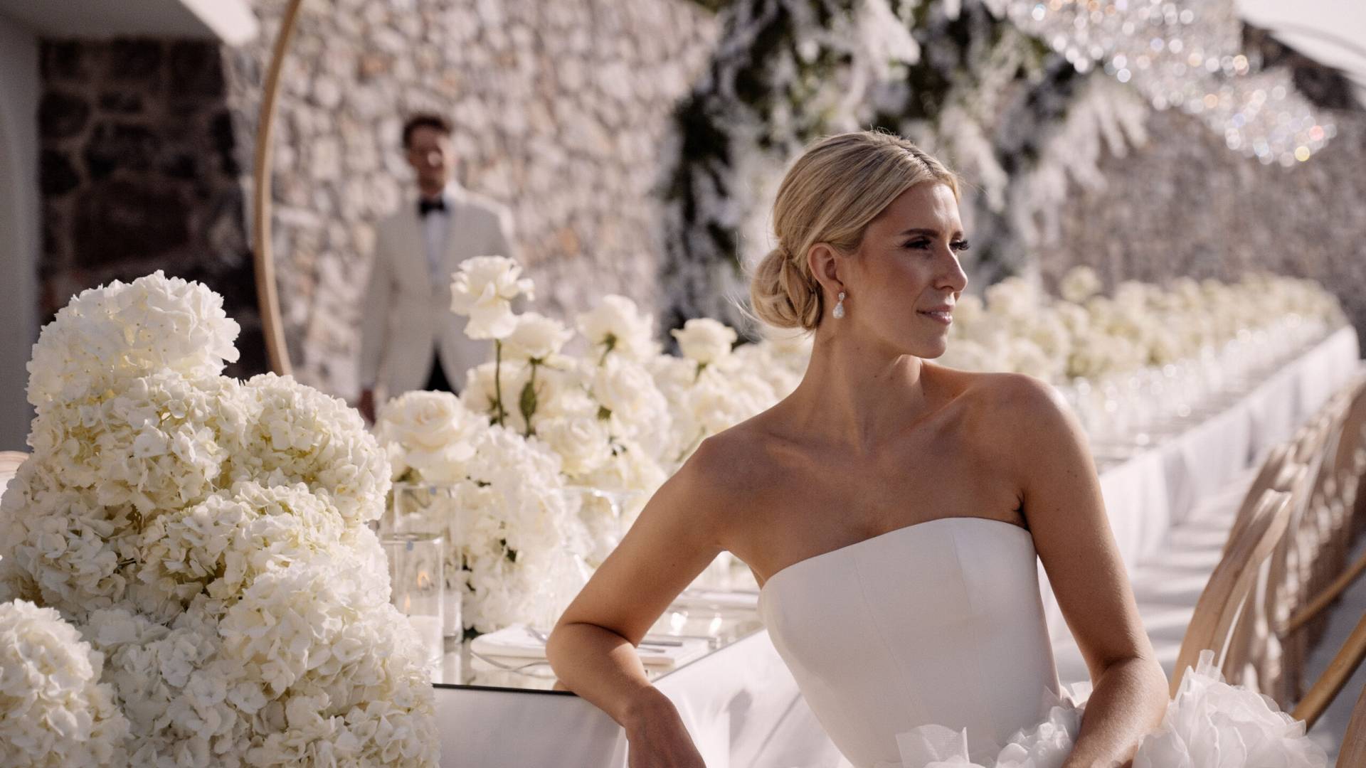wedding videographer in santorini