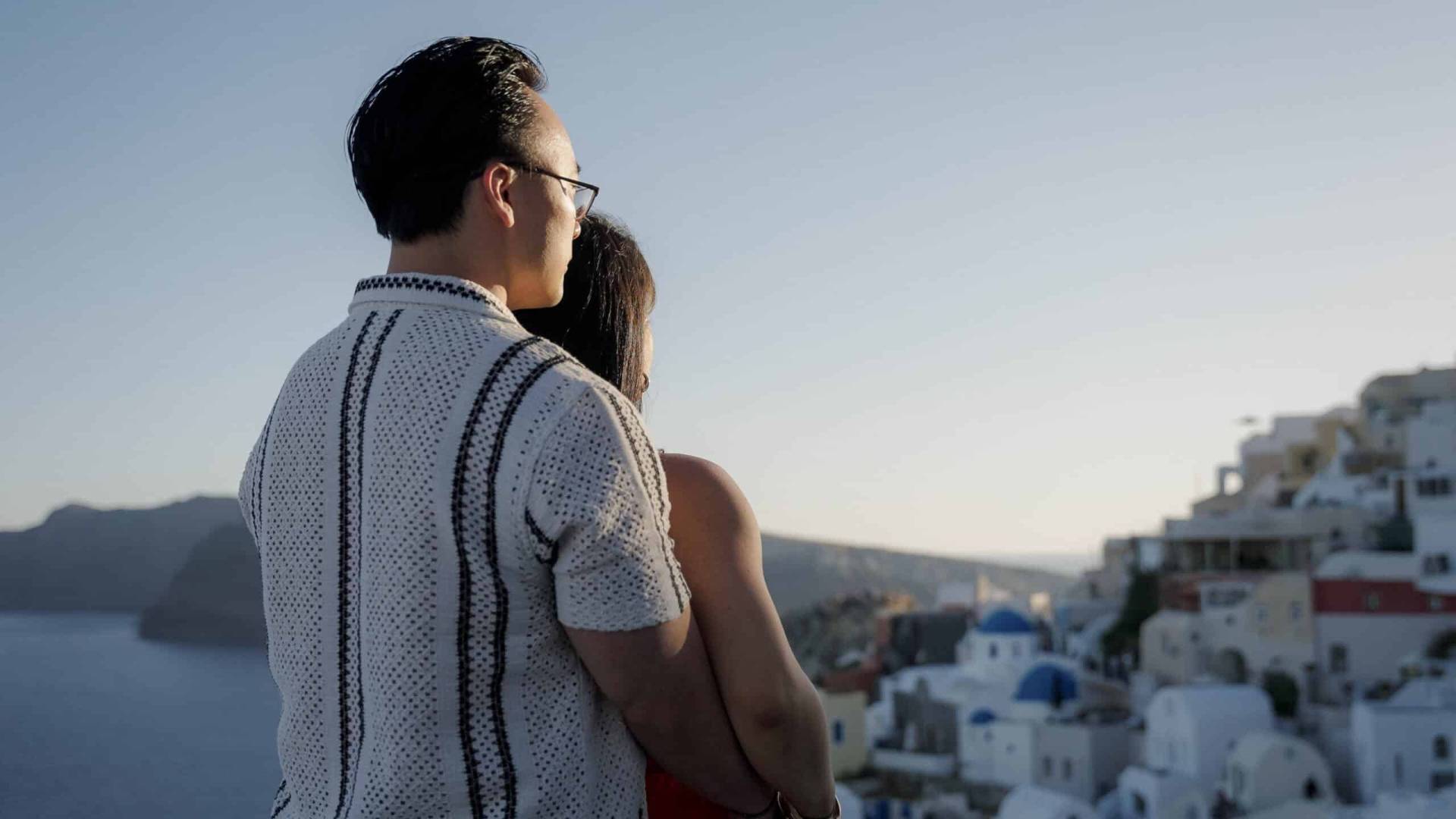 photographer in santorini