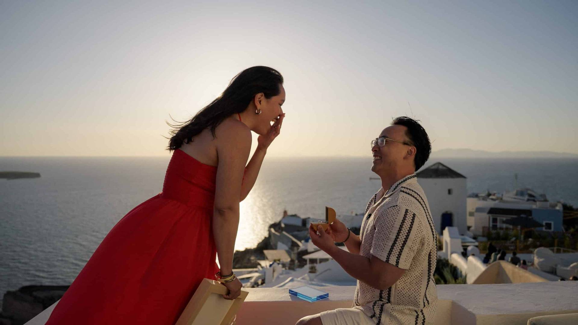 wedding proposal in santorini